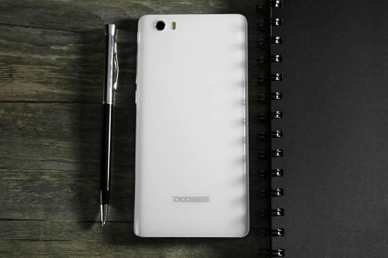 Doogee S6000 mobile phone