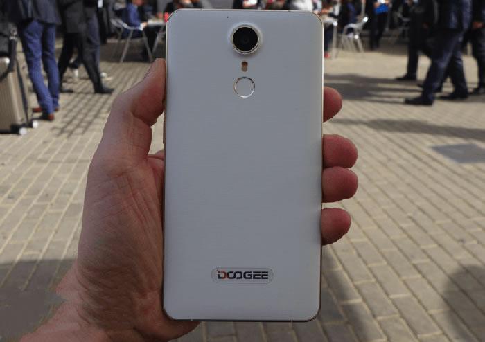 DOOGEE F7 Pro phone